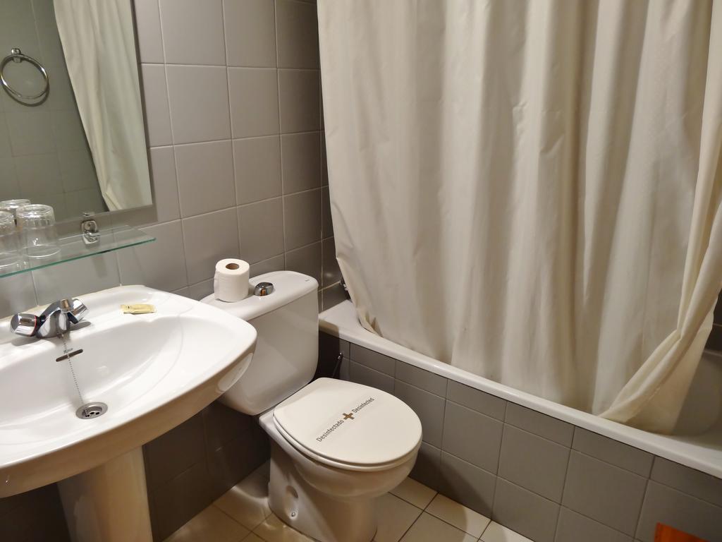 فندق Hostal Casa Laplaza سان خوان دي بلان الغرفة الصورة